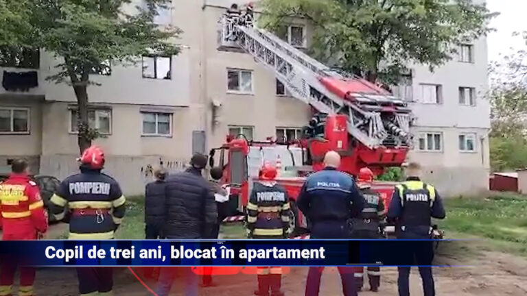 Copil de trei ani, blocat în apartament