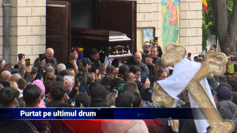 Purtat pe ultimul drum