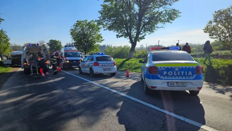 FOTO. Accident cu victime la Ruginoasa