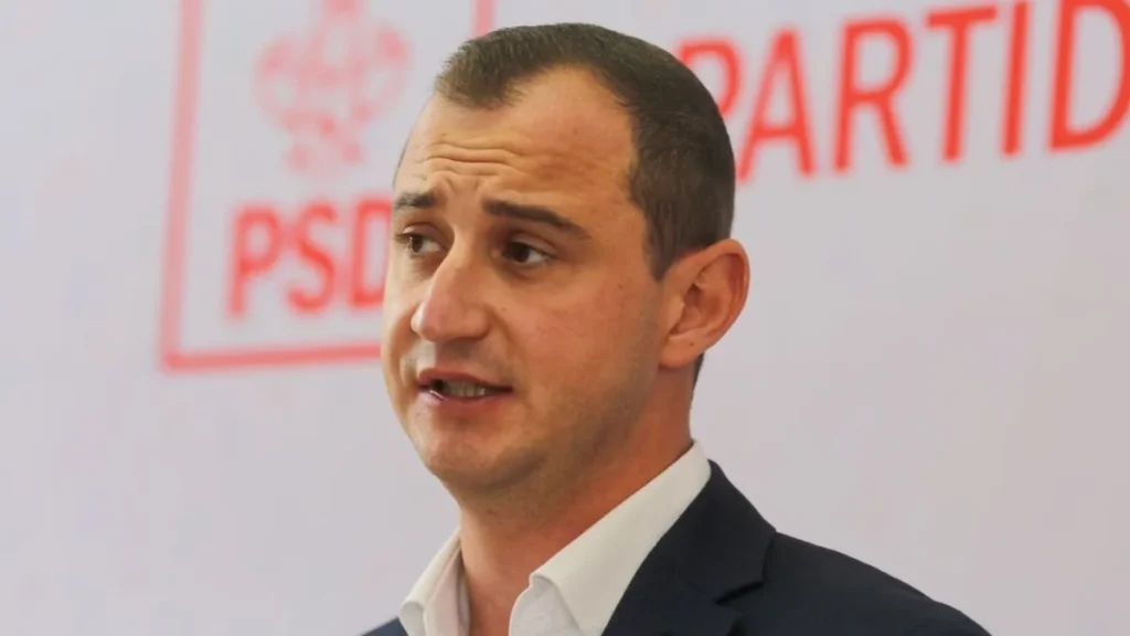 Simonis: Parlamentarii cer să lucreze online pentru a se dedica campaniilor electorale „nu înseamnă că nu se lucrează”