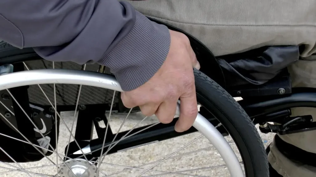 Tragedie în Buzău: Femeie ucisă de vecinul său în fața soțului ei paralizat