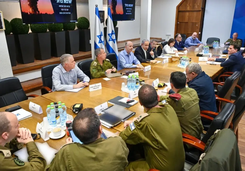 Israel adoptă o abordare prudentă în răspunsul său la atacurile Iranului