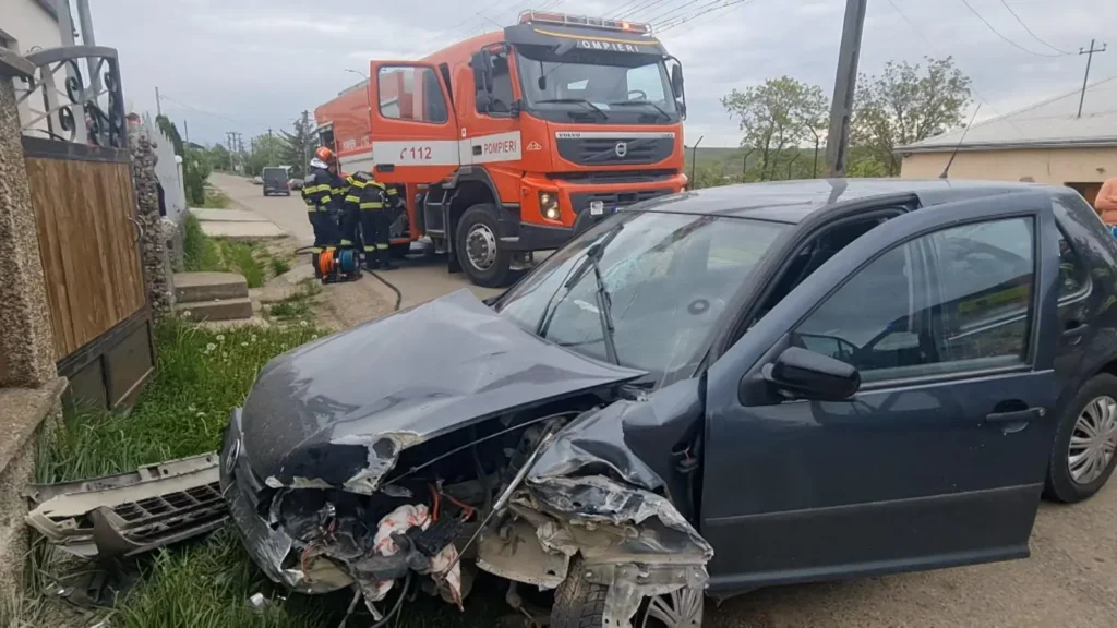 Un bărbat a urcat băut la volan şi a provocat haos pe o stradă din Botoşani