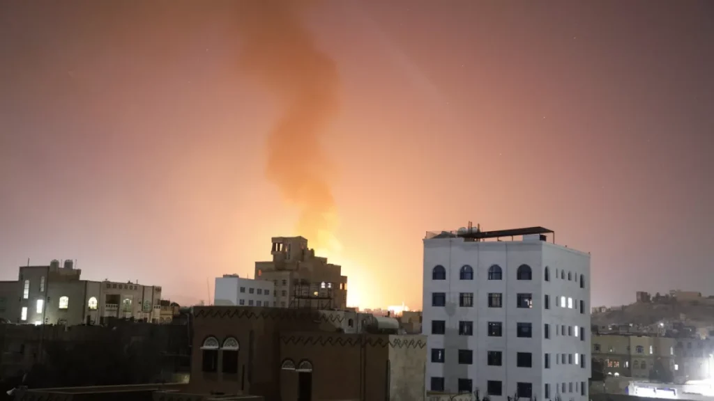 Cel puțin 14 morți în bombardamentele efectuate de SUA și Regatul Unit în Yemen, conform televiziunii hutților