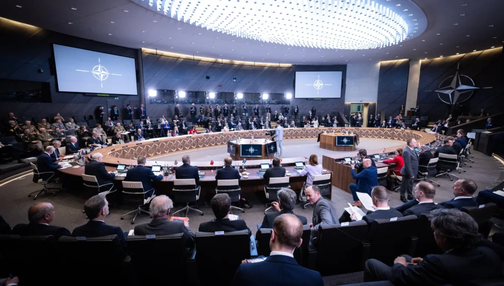 NATO condamnă atacurile cibernetice ale Rusiei și se angajează să acționeze împotriva amenințărilor similare