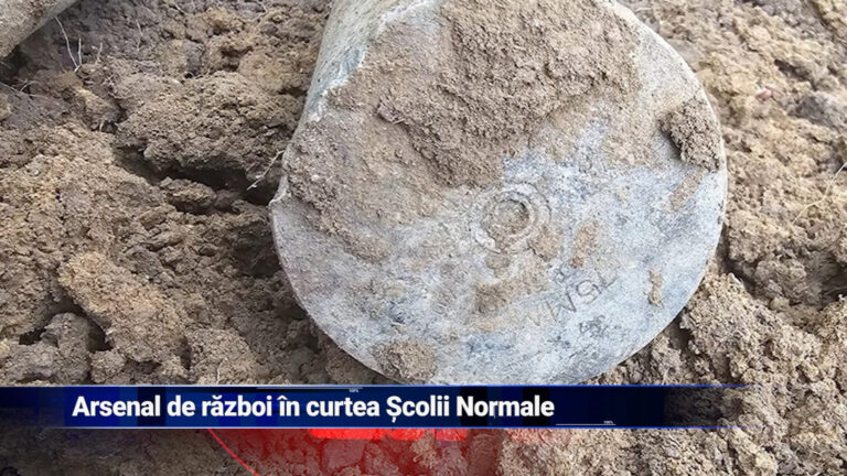 Arsenal de război în curtea Școlii Normale