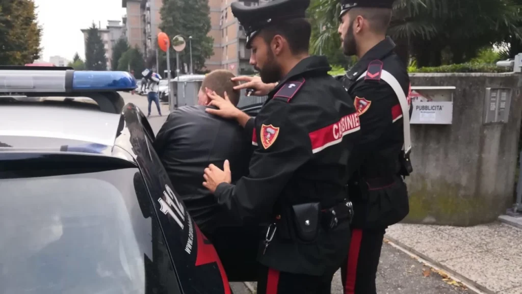 Italia: Un grup de români a drogat un bătrân pentru a-i fura 30.000 de euro dintr-un seif