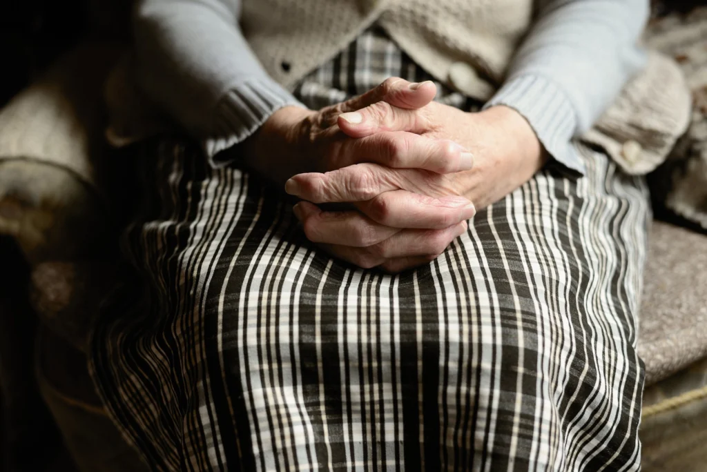 O femeie din Vaslui, decedată în drum spre biserică pentru slujba de Înviere