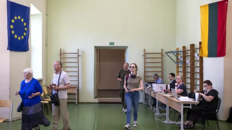 Lituania începe votul anticipat pentru Parlamentul European