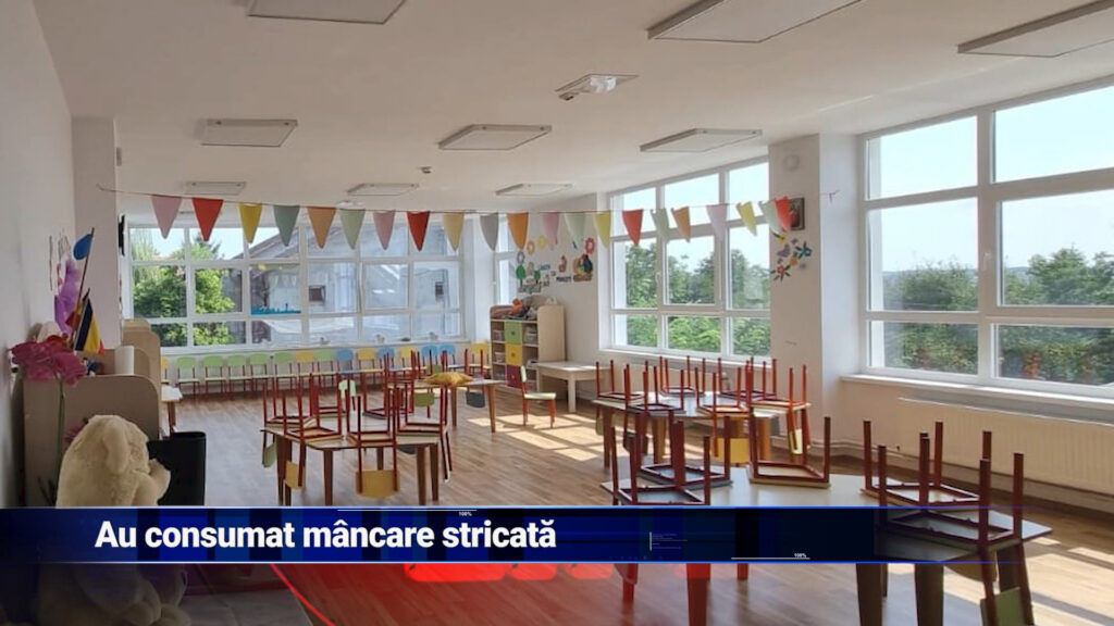 Au consumat mâncare stricată