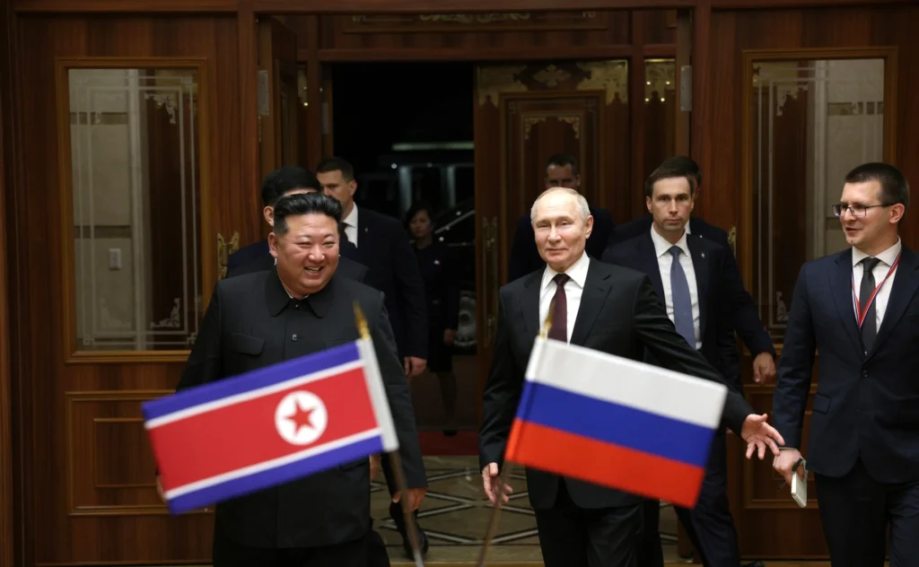 Câini de vânătoare nord-coreeni și o limuzină rusească: cadourile schimbate între Kim și Putin