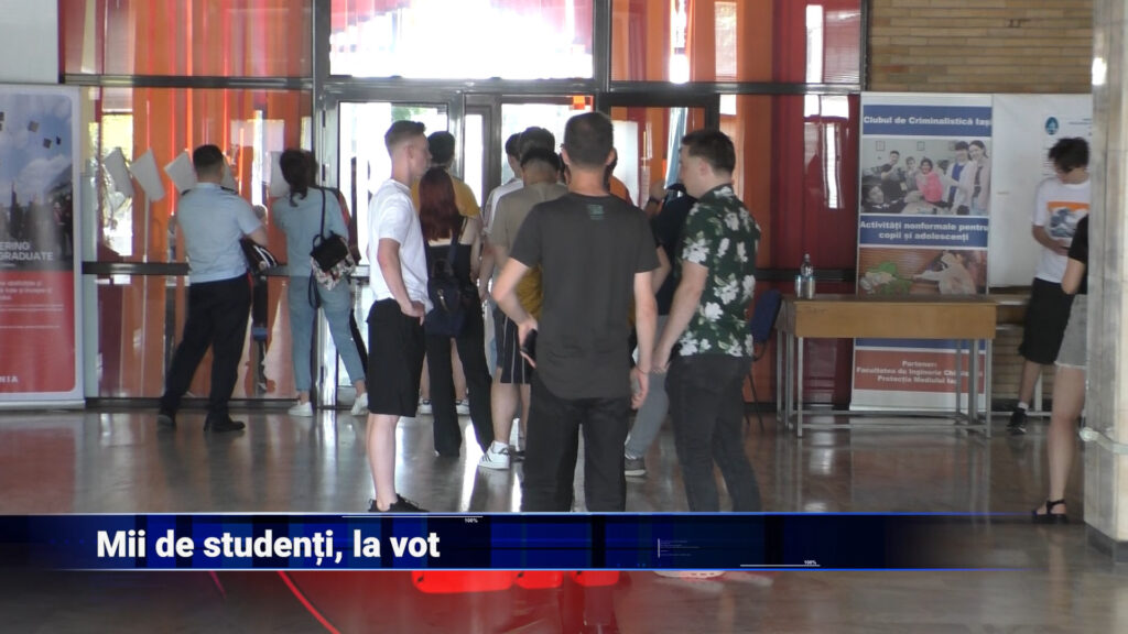 Mii de studenți, la vot