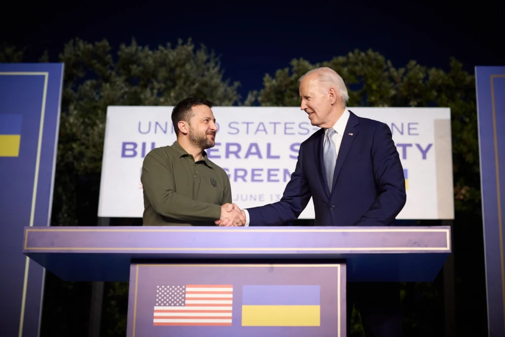 Zelenski îi mulțumește lui Biden pentru sprijinul acordat și speră că acesta va continua