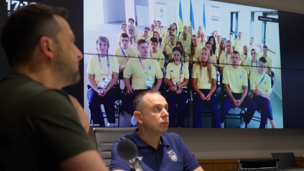 Zelenski le urează succes sportivilor olimpici ucraineni: „Toți suntem alături de voi”