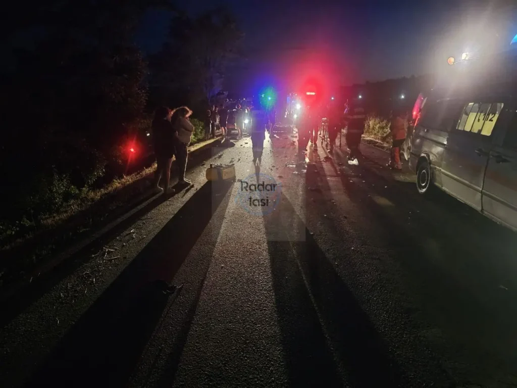 O fată din Iași și-a pierdut viața într-un accident de motocicletă în Chicerea