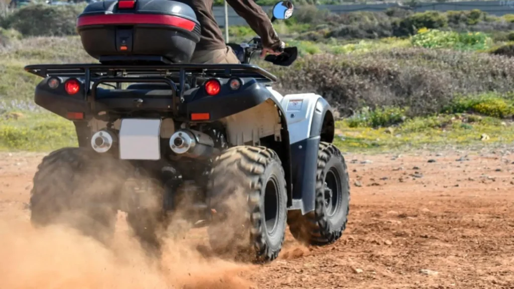 Tragedie în județul Iași. Un bărbat a decedat după ce a căzut cu ATV-ul într-o prăpastie adâncă de 50 de metri