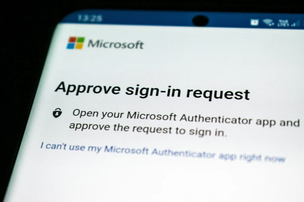 O eroare Microsoft provoacă incidente la nivel global în companiile aeriene, bănci și mass-media