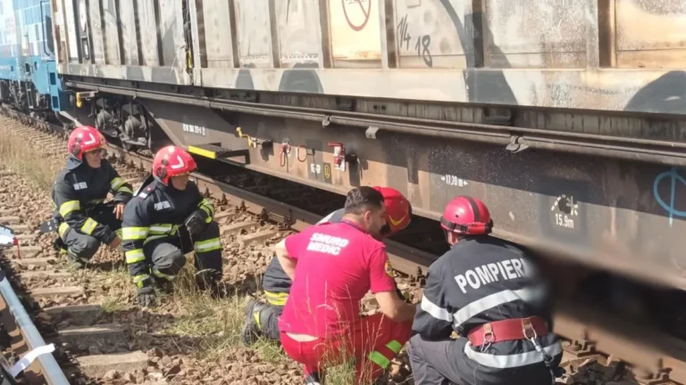 Accident feroviar în Neamț. O femeie a fost spulberată de un tren marfar
