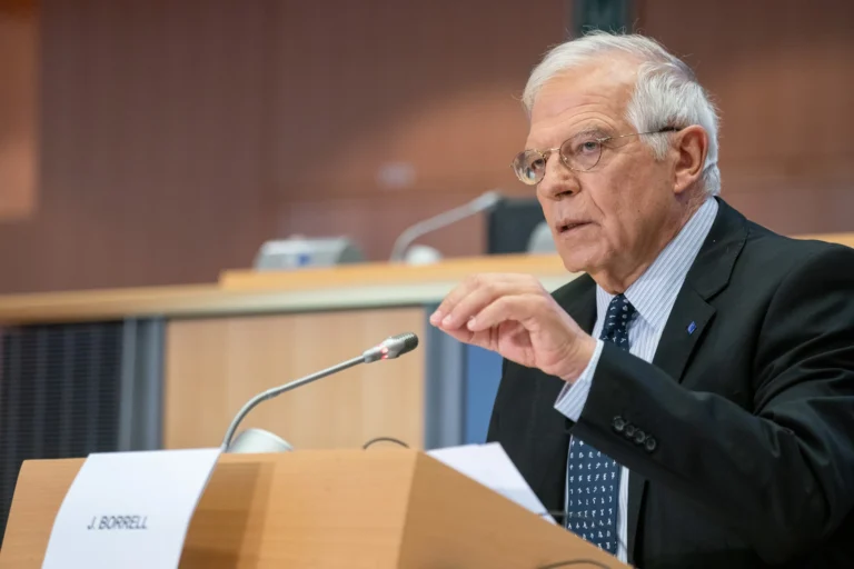Borrell consideră „ridicol” să se spună că UE este în război cu Rusia din cauza sprijinului pentru Ucraina