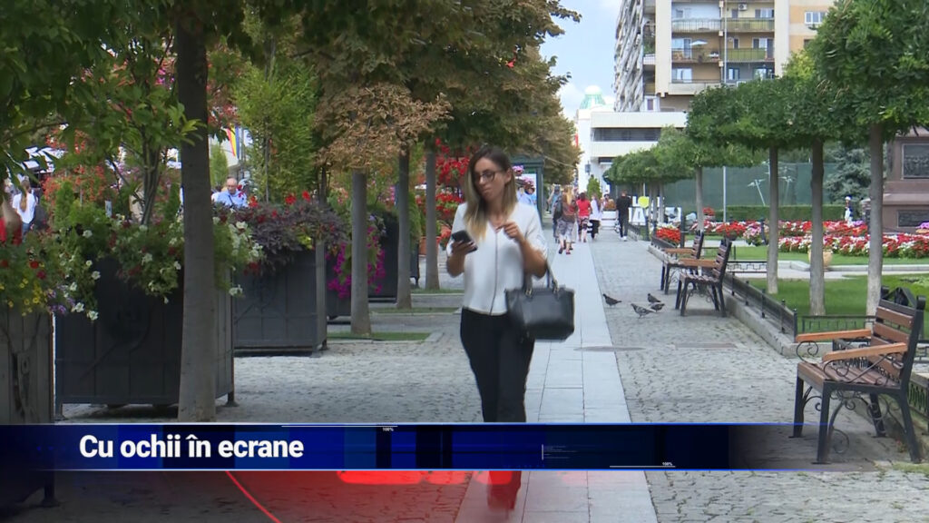 Cu ochii în ecrane