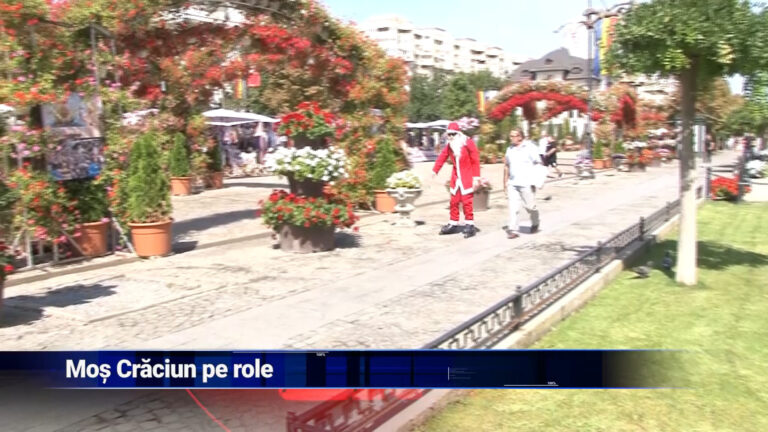 Moș Crăciun pe role