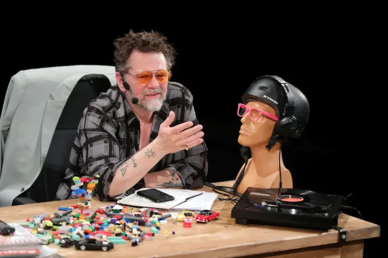 Primul set de bilete pentru FITPTI s-a pus în vânzare Piesa Romanian Psycho