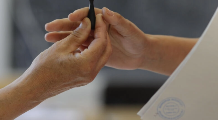 Sondaj: cum ar vota, astăzi, românii