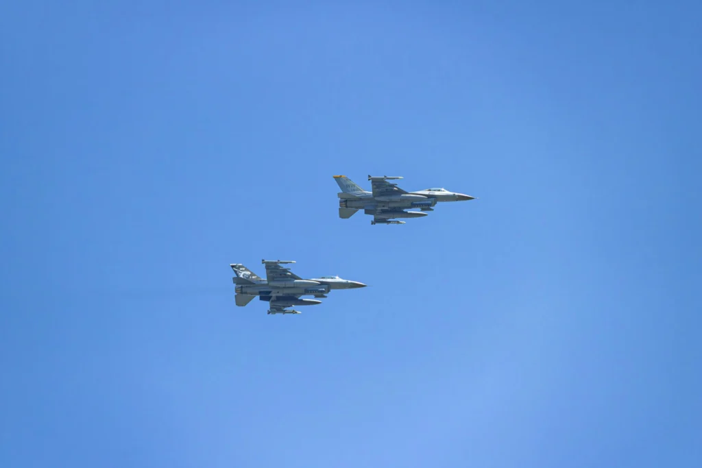 Kremlinul a avertizat că avioanele F-16 nu vor „influența dinamica” acțiunilor din Ucraina
