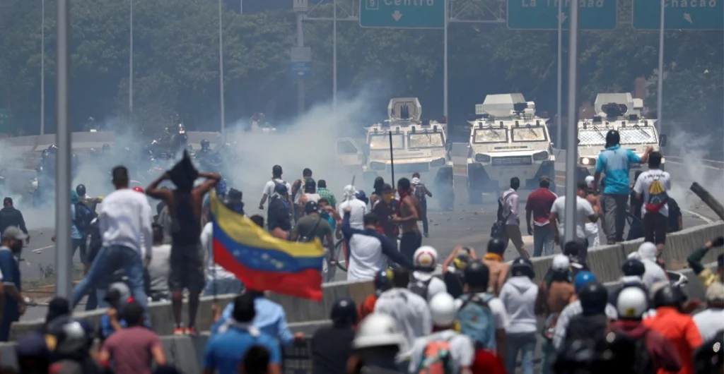 Venezuela: Columbia, Brazilia și Mexic resping cererea de actele electorale, iar OEA solicită arestarea internațională a lui Maduro