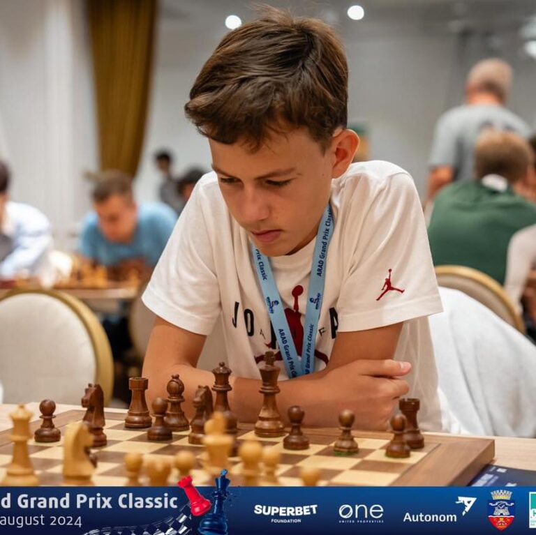 Pionii Regelui participă în premieră la Superliga de Șah!