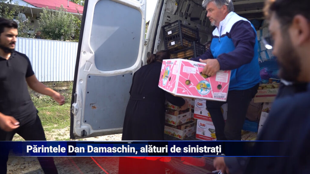 Părintele Dan Damaschin, alături de sinistrați
