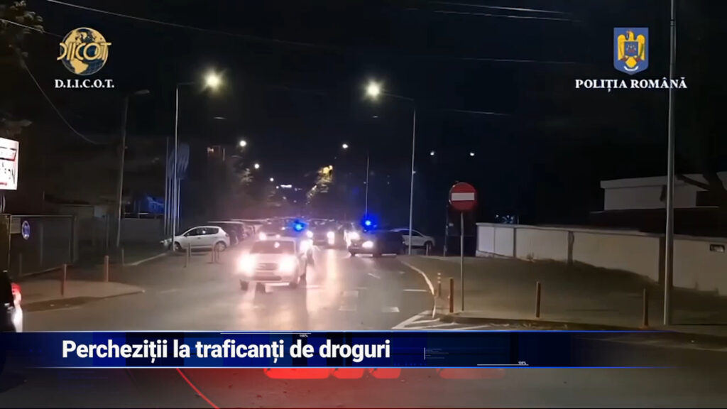 Percheziții la traficanți de droguri