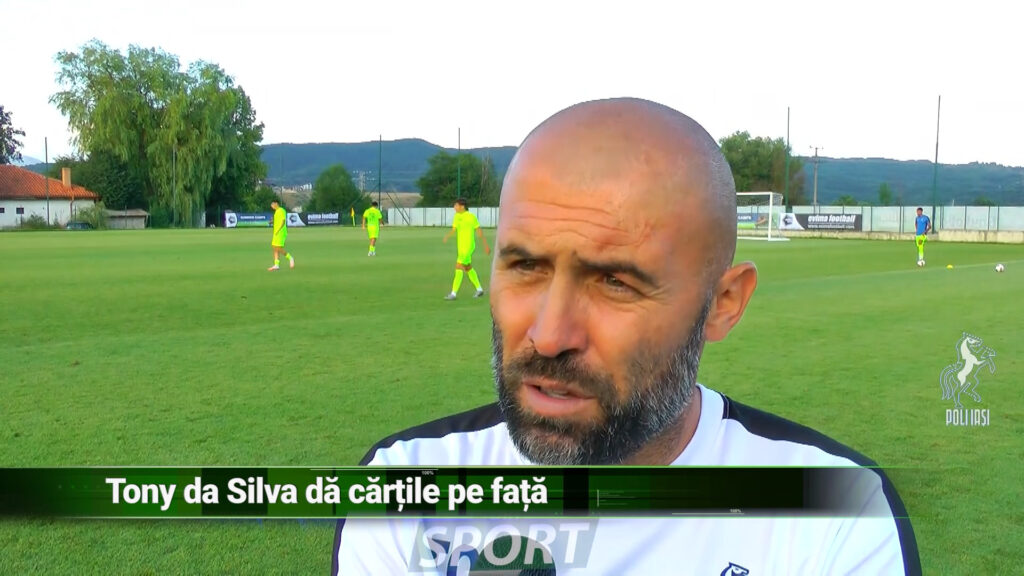 Tony da Silva dă cărțile pe față