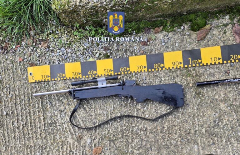 Două percheziții la doi braconieri din Tomești