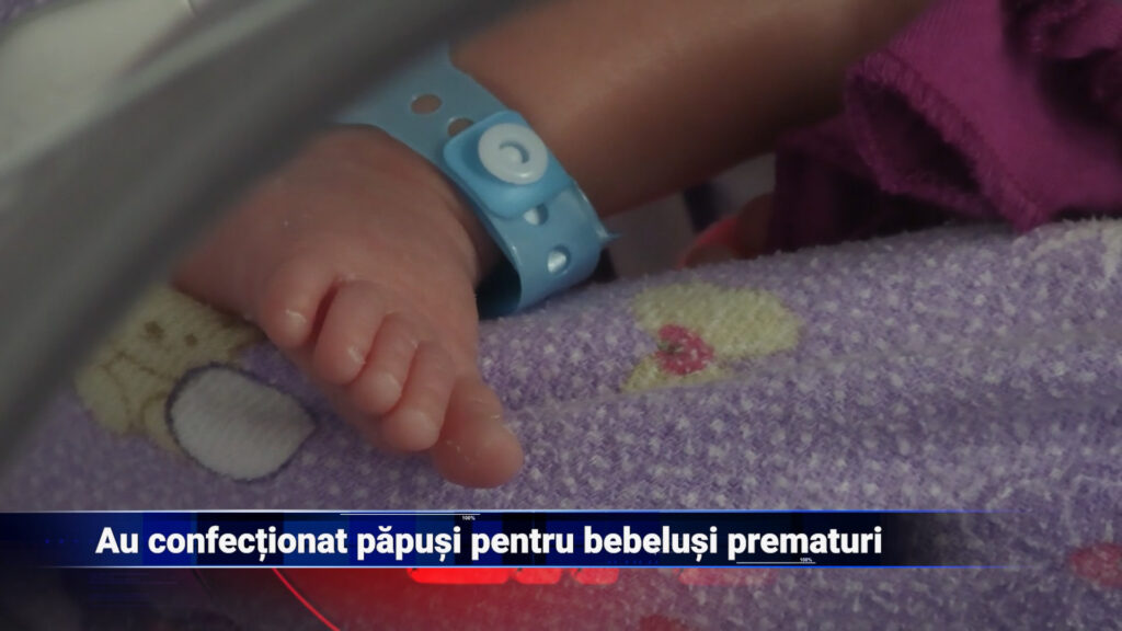 Au confecționat păpuși pentru bebelușii prematuri