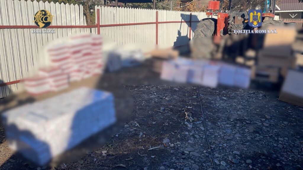 Sute de mii de țigări și bani confiscați de la contrabandiști