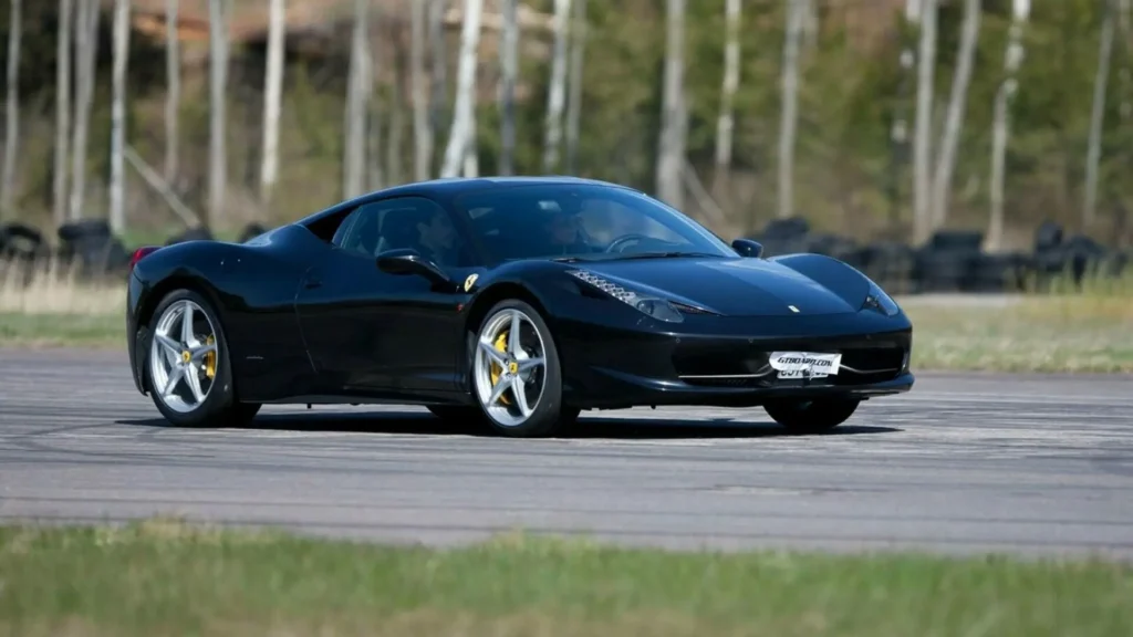 Un automobil de lux, evaluat la un milion de lei, căutat de autoritățile poloneze, descoperit în România