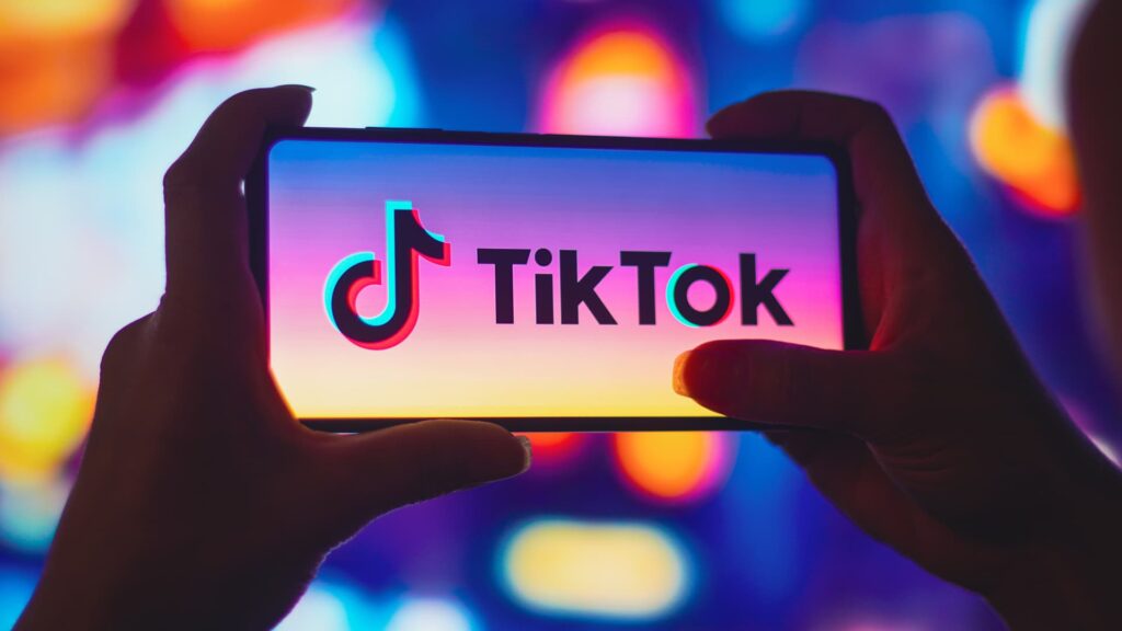 Comisia Europeană deschide oficial o anchetă împotriva TikTok
