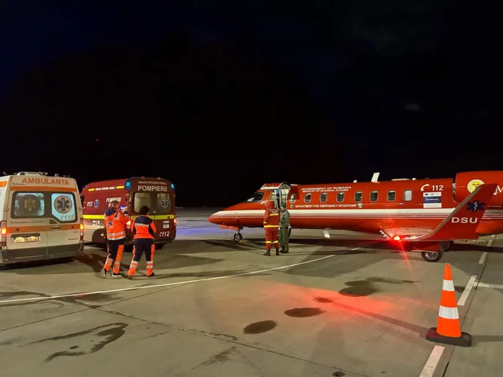 Două fete, una de trei ani şi cealaltă de opt ani din Botoşani, transferate la Bucureşti în urma unei explozii în locuința lor
