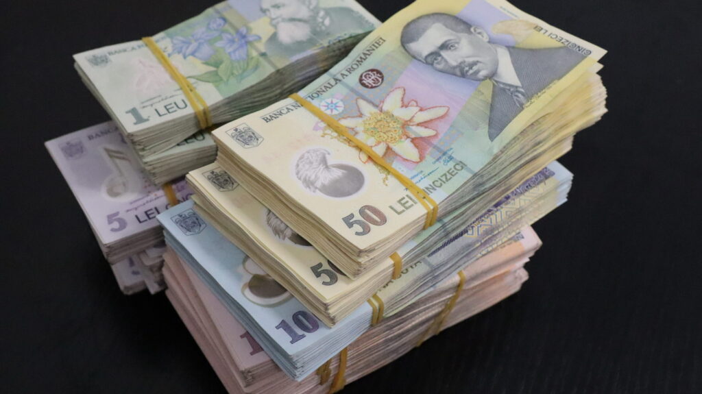 Cultura, în pragul colapsului financiar: Mii de angajați, trimiși forțat în concediu fără plată