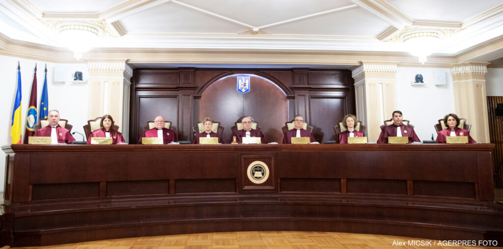 700.000 lei de la stat pentru medicamentele judecătorilor CCR