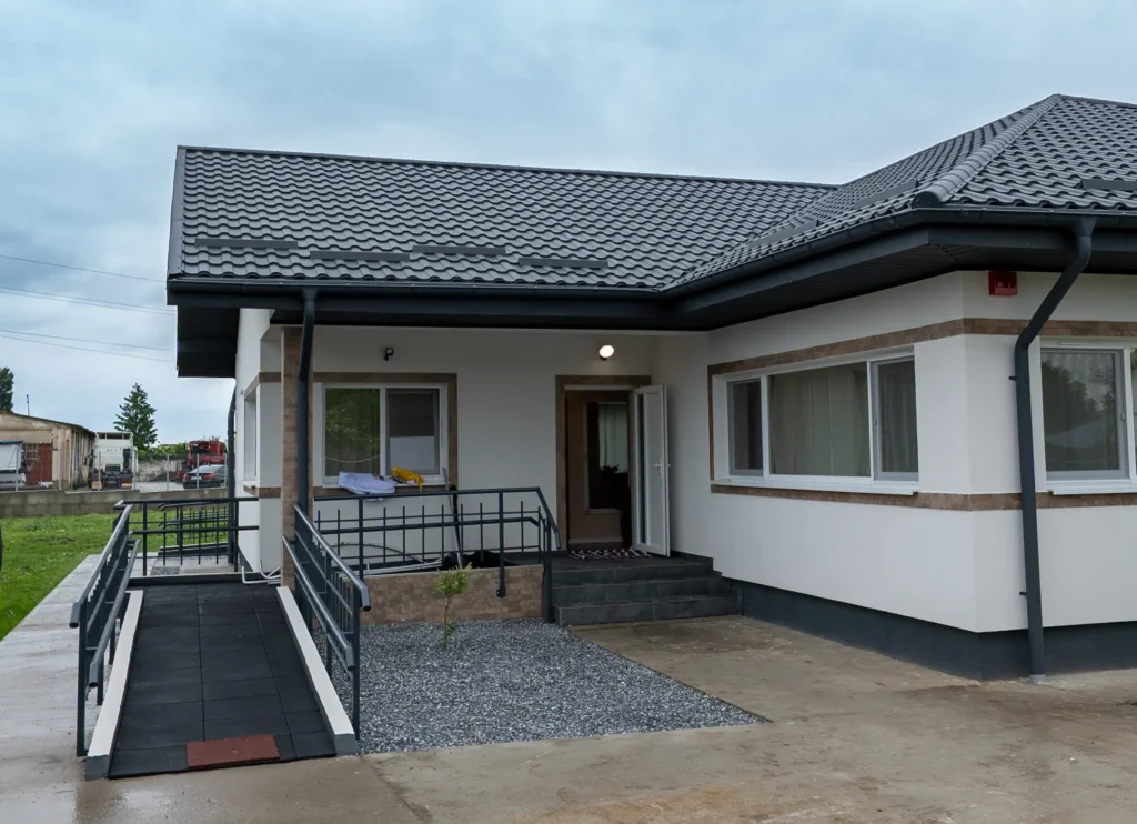 Hope and Homes for Children și Inditex au inaugurat casa familială construită la Târgu Frumos