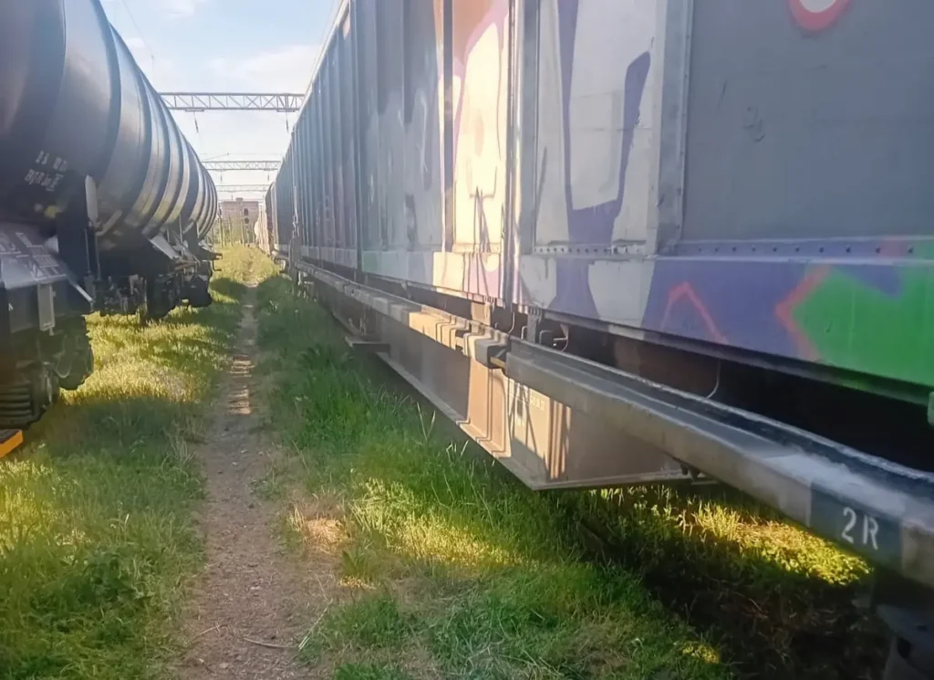 Muncitor electrocutat, proiectat sub tren. Unde s-a întâmplat accidentul de muncă