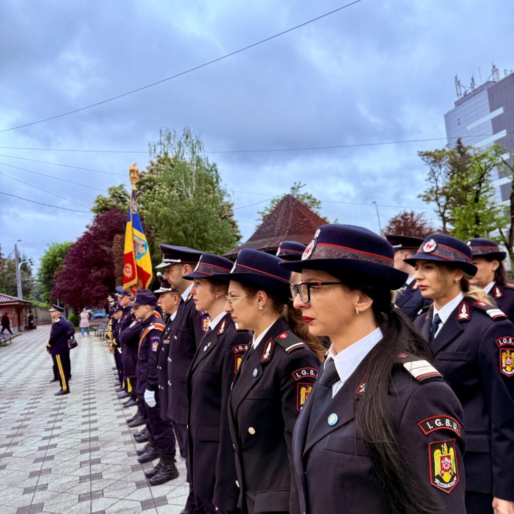 Au sărbătorit Ziua Europei, a Victoriei și a Independenței