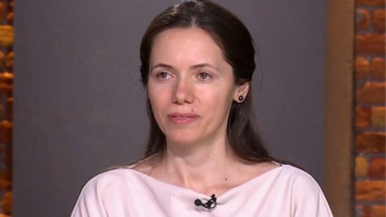 Mirabela Grădinaru anunță cum trebuie să fie prima doamnă a României