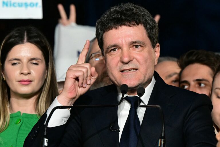 Reformarea CCR și tunurile pe evazioniști, printre urgențele României