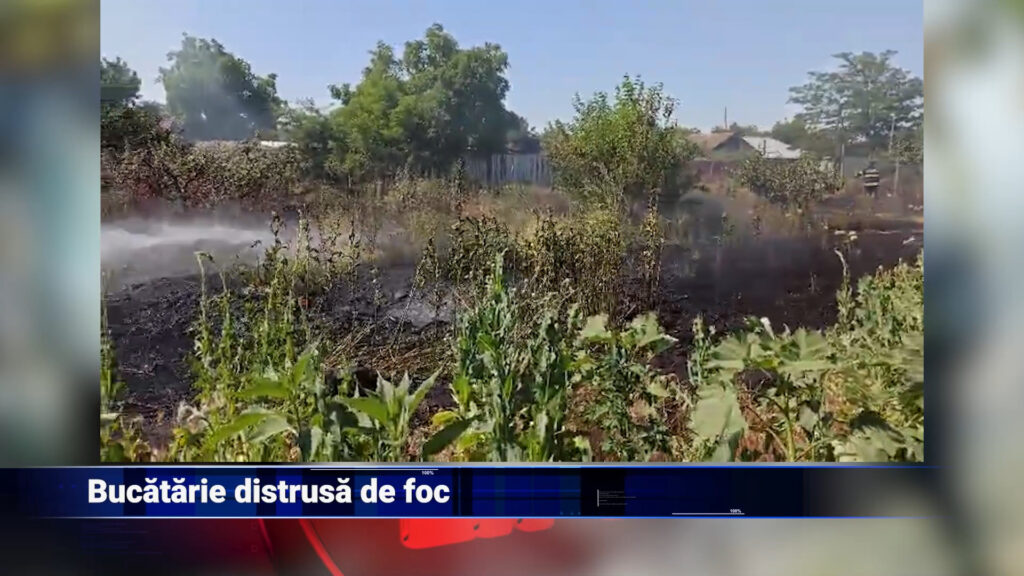 Bucătărie distrusă de foc