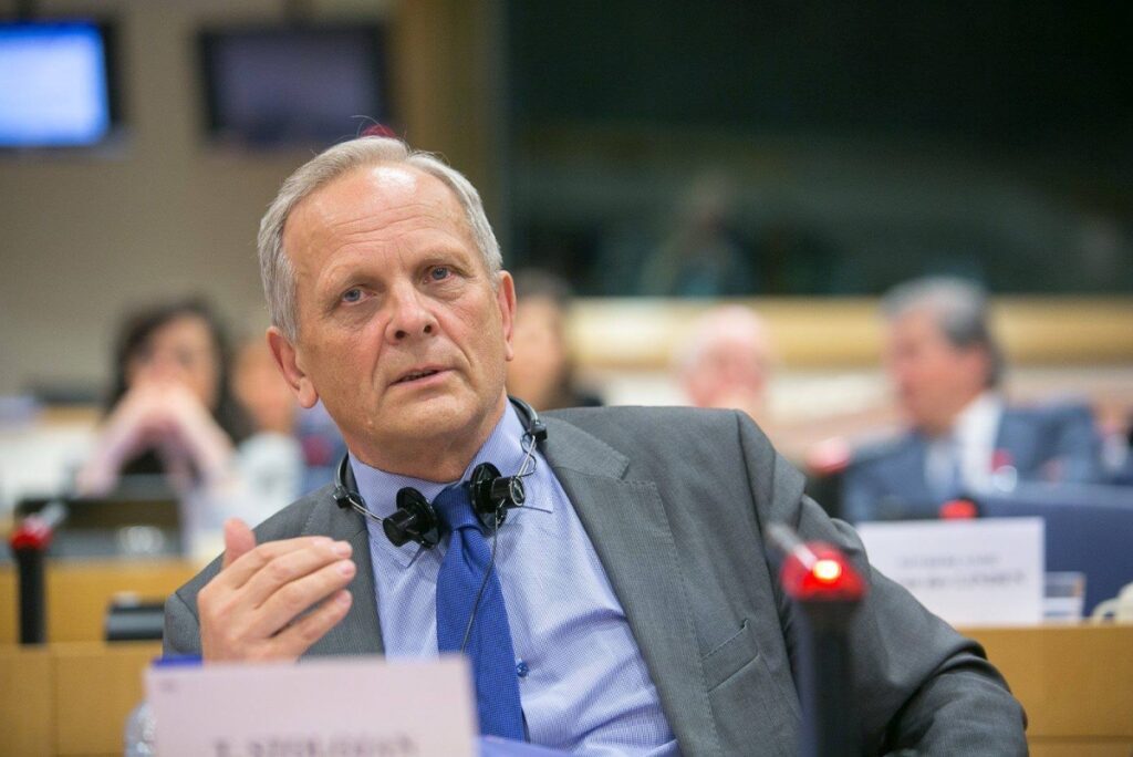 Fondurile europene, în pericol! Stolojan avertizează în pline negocieri