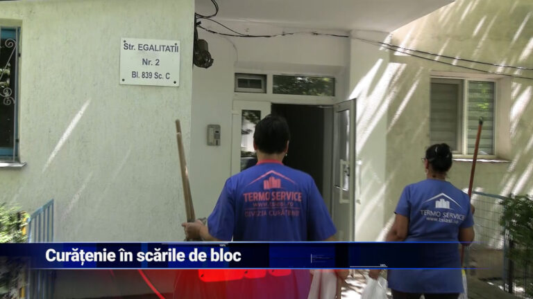 Curățenie în scările de bloc