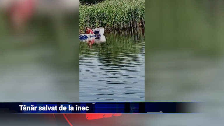 Tânăr pescar, salvat de la înec